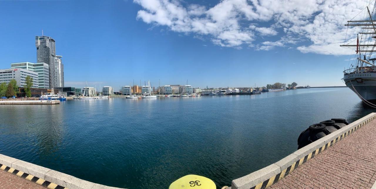 Apartament Yacht Park Marina Гдиня Екстериор снимка