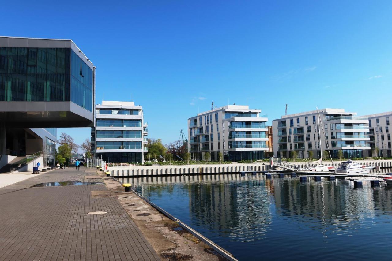 Apartament Yacht Park Marina Гдиня Екстериор снимка